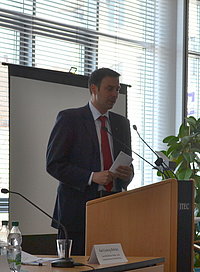 Herr Bürgermeister Schaller, Gemeinde Rüdersdorf bei Berlin, fasst die Ergebnisse des Tages als Sprecher der Interessengemeinschaft zusammen